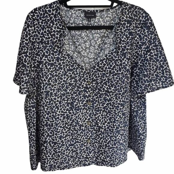 Who What Wear | Blue, Button Down, Giraffe Print Shirt | Size XL - Picture 2 of 7